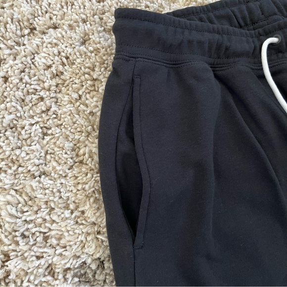 ✔️NWT✔️ NIKE Sportswear Swoosh Swoosh Logo Jogger Pants - Picture 7 of 13